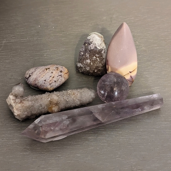 $150 Crystal Mystery Box - Picture 3 of 4